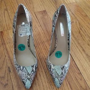 BCBG heels snakeskin print